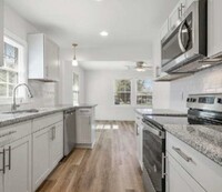 371 Illinois Ave NW in Atlanta, GA - Building Photo - Interior Photo