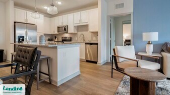 12020 Brush Hl Rd, Unit 3-309 in Wildwood, FL - Building Photo