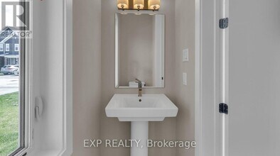 417 Epoch St in Ottawa, ON - Building Photo - Building Photo