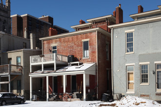 1035 S 4th St in Louisville, KY - Building Photo - Building Photo