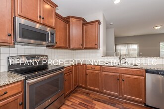 8219 Romana Red Ln in Charlotte, NC - Building Photo - Building Photo