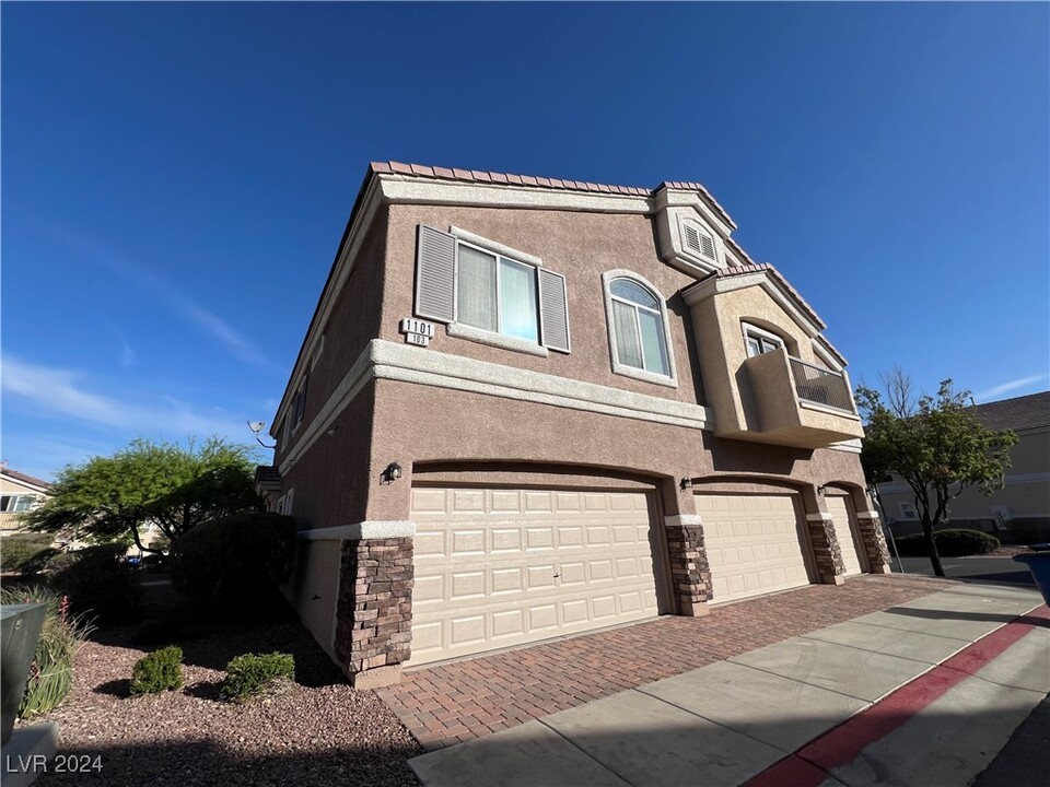 1101 Elation Ln in Henderson, NV - Building Photo