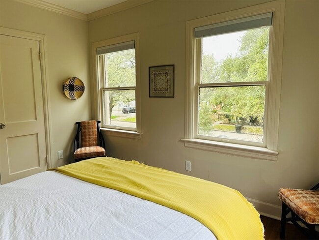 property at 2506 Rosedale St