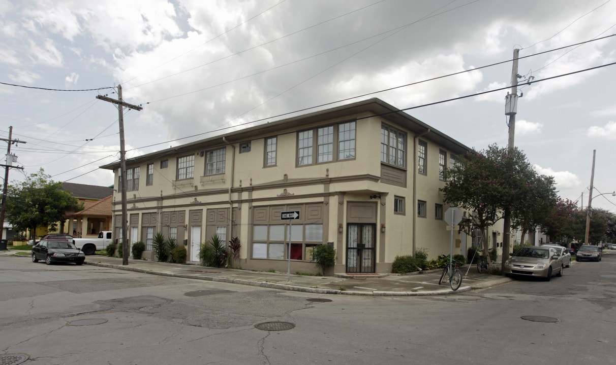2801-2807 Broadway St in New Orleans, LA - Foto de edificio