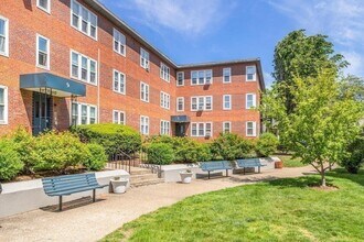 1 Twomey Ct, Unit #43 in Boston, MA - Foto de edificio - Building Photo