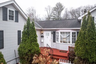 63 Walker Valley Rd in Pine Bush, NY - Building Photo - Building Photo