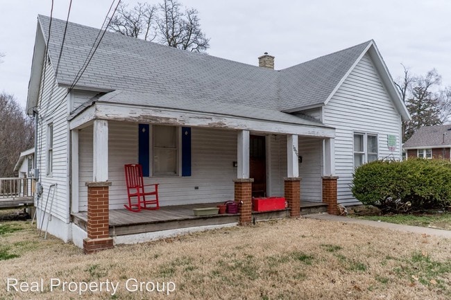1309 Windsor St in Columbia, MO - Building Photo - Building Photo