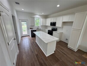 770 Buck Run Pass in Canyon Lake, TX - Building Photo - Building Photo