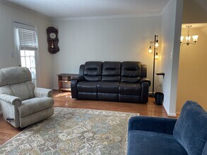 6108 Castletown Way in Alexandria, VA - Building Photo - Building Photo