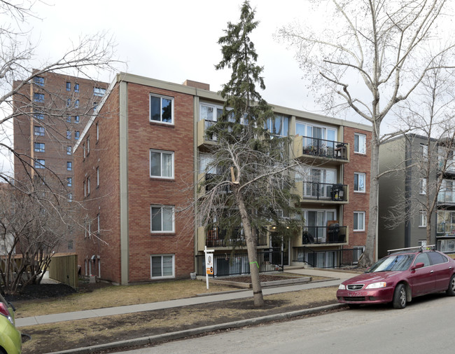 1025 14th Ave SW in Calgary, AB - Building Photo - Primary Photo