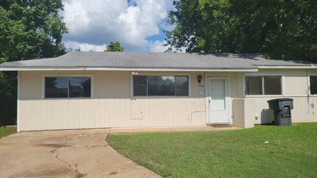 property at 3406 Black Lake Cir