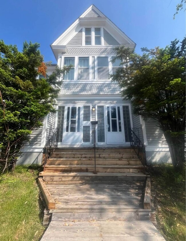 property at 179-179 St. George St