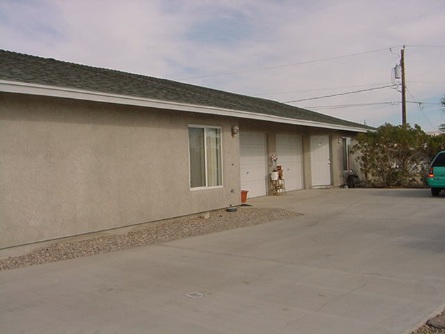 3378 Iroquois Dr, Unit 102 in Lake Havasu City, AZ - Building Photo - Building Photo