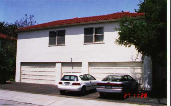 211 E Santa Inez Ave in San Mateo, CA - Building Photo