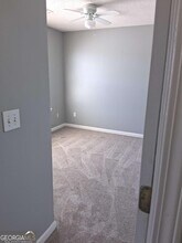 132 Hawkeye Ln NW in Conyers, GA - Foto de edificio - Building Photo