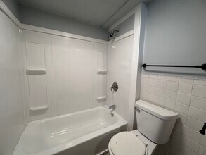 905 Oak St in Danville, IL - Building Photo - Building Photo