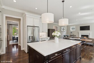 231 Walnut St in Libertyville, IL - Building Photo - Building Photo