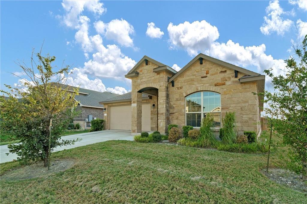 1900 Mexia Dr in Round Rock, TX - Building Photo