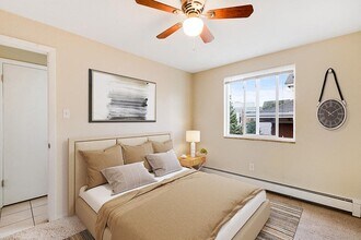 1245 Corona Street in Denver, CO - Foto de edificio - Building Photo