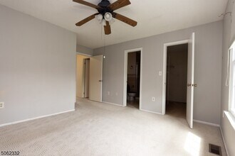 6 Lyon Ln in Franklin Township, NJ - Building Photo - Building Photo
