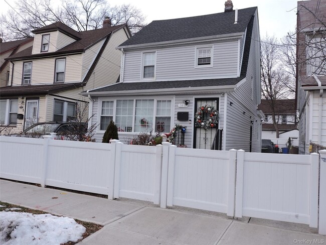 property at 194-21 112th Rd