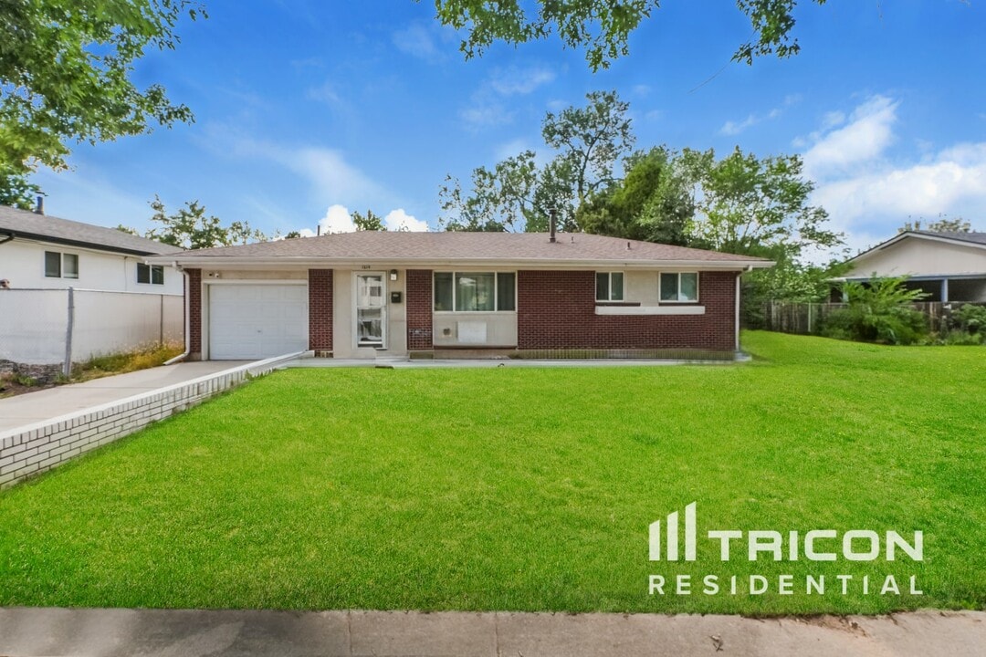 1614 Tesla Dr in Colorado Springs, CO - Building Photo