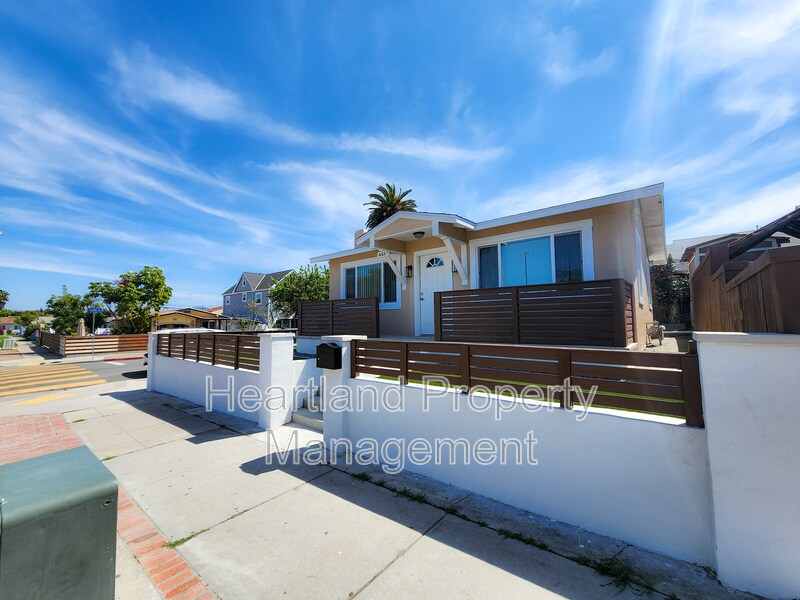 4487 Landis St in San Diego, CA - Building Photo