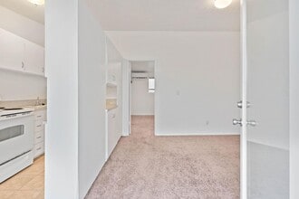 460-492 N Broadway St in Estacada, OR - Building Photo - Building Photo