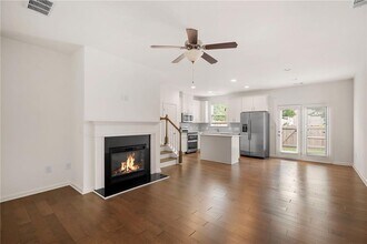 4915 Longview Walk in Decatur, GA - Foto de edificio - Building Photo