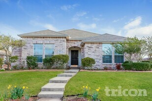 421 Rowdy Dr in Royse City, TX - Building Photo