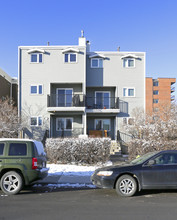 1909 28th St SW in Calgary, AB - Building Photo - Building Photo