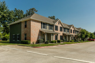 Townhomes of Bay Forest in Baytown, TX - Foto de edificio - Building Photo