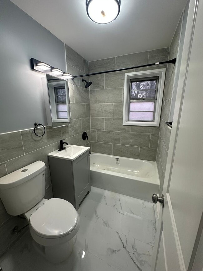 Oakwood Gardens in Plainfield, NJ - Foto de edificio - Building Photo