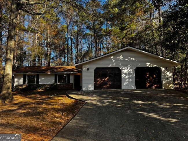 301 Broken Bit Way in Peachtree City, GA - Building Photo - Building Photo