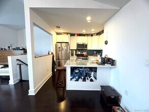 508 Breton Wy in Glen Cove, NY - Building Photo - Building Photo