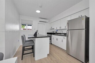 1001 NE 110th St in Biscayne Park, FL - Building Photo - Building Photo