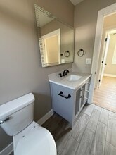 5102 W Belden St, Unit 2 in Chicago, IL - Foto de edificio - Building Photo