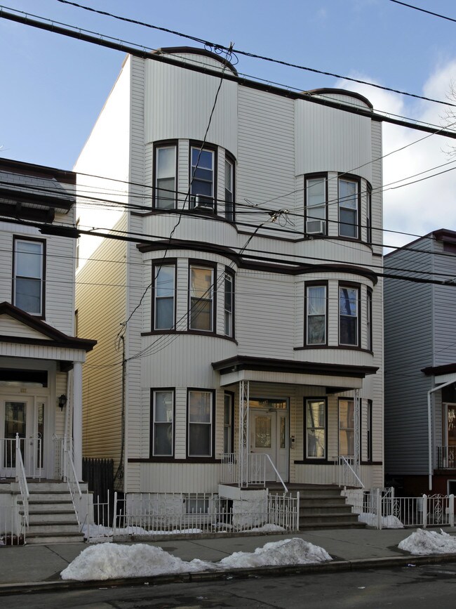 539 Palisade Ave
