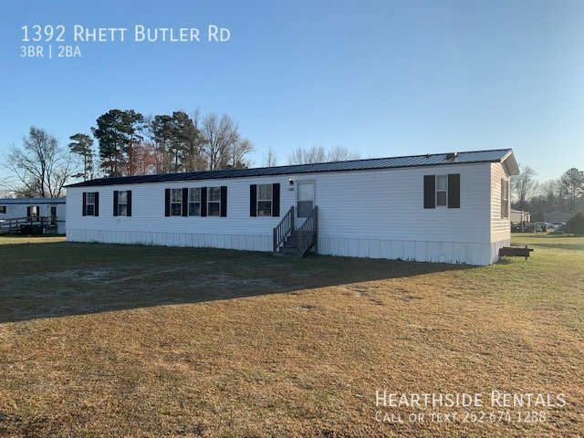 1392 Rhett Butler Rd in Greenville, NC - Building Photo