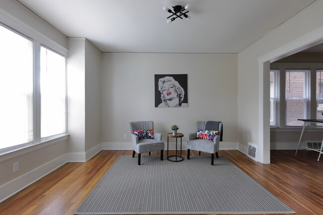 1143 W Euclid St, Unit 2
