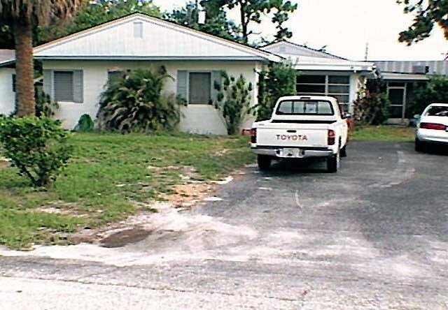 888 16 Pl in Vero Beach, FL - Foto de edificio