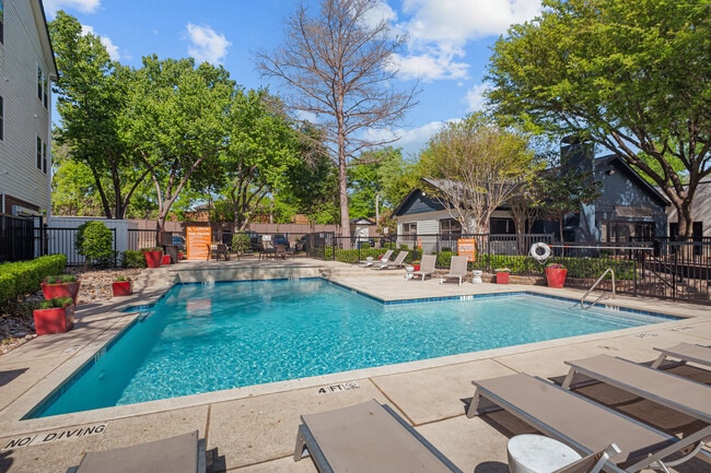 Larkin Apartment Homes