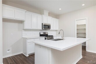 13824 Belle Ct in McAllen, TX - Building Photo - Building Photo