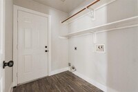 10527 Friars Hill photo'