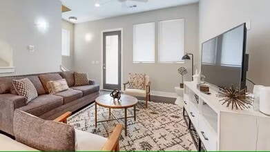 2410 Meharry Blvd in Nashville, TN - Building Photo - Building Photo