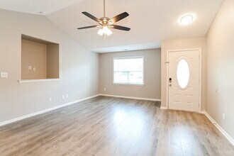 3112 Queensdale Dr in Monroe, NC - Foto de edificio - Building Photo