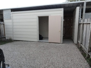 13037 Clarewood Dr in Houston, TX - Building Photo - Building Photo