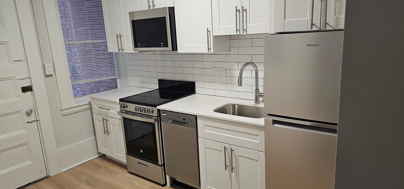 53 Joy St, Unit 1 in Boston, MA - Building Photo