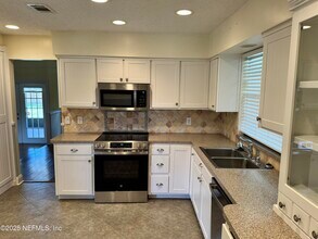 12352 Toucan Dr in Jacksonville, FL - Foto de edificio - Building Photo