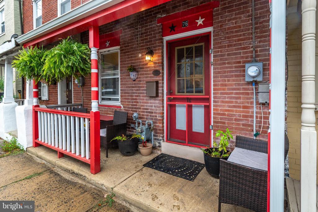 76 Coryell St in Lambertville, NJ - Building Photo